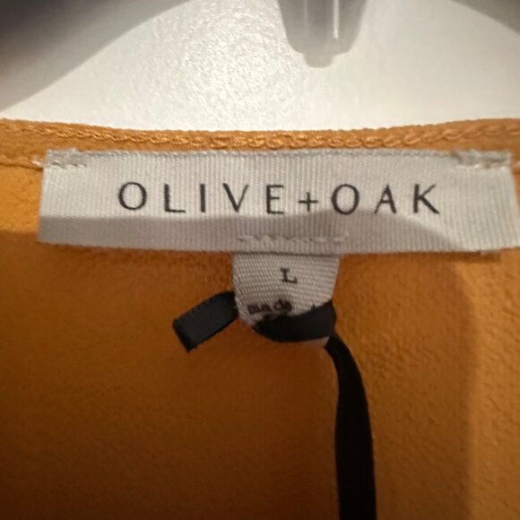 Olive + Oak Long Sleeve Golden Mirage Peplum Blouse Size L - Picture 3 of 10